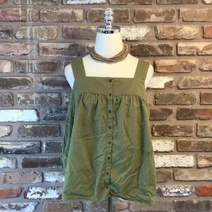 Old Navy Women’s Olive sleeveless Button Front Top L